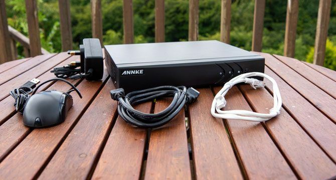 annke soter 1tb dvr box obsah