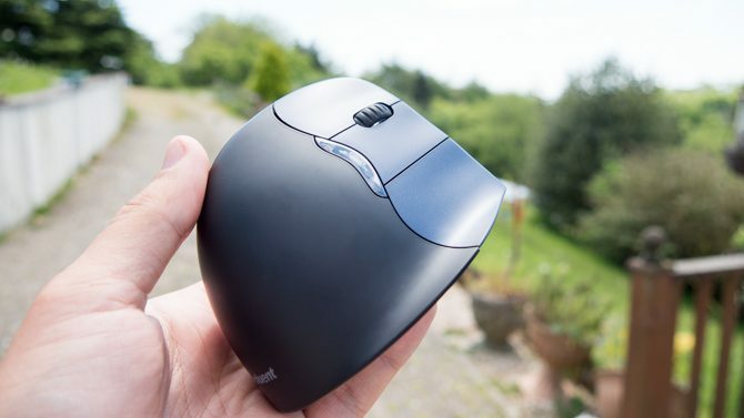 Evoluent Vertical Mouse: Udělejte si zápěstí a kupte si tuto myš evoluent vertikální tlačítka pro design myši 670x377