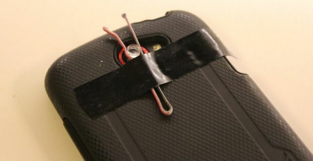 reddit-lifehacks-laser-pointer-lens-zoom-phone-camera