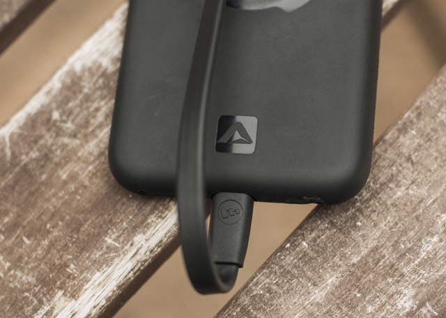 Bleskový kabel Recenze Round-Up mophie3