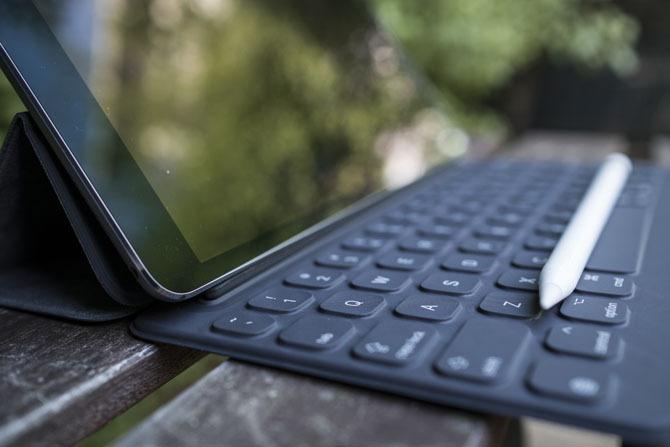 Recenze iPad Pro 10.5: Je dost dobrý iPad? ipad pro 105 keyboard2