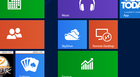 Obklad SkyDrive by měl být nalezen na úvodní obrazovce Windows 8