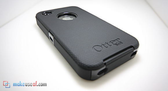 Prozradí: iPhone 4 Defender (+ případy docházky od Otterboxu) obránce2