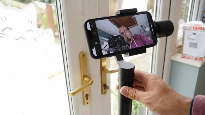 Yi Smartphone Gimbal: hedvábně hladký záznam, ale mohl by být lepší yi gimbal přehled 670x377