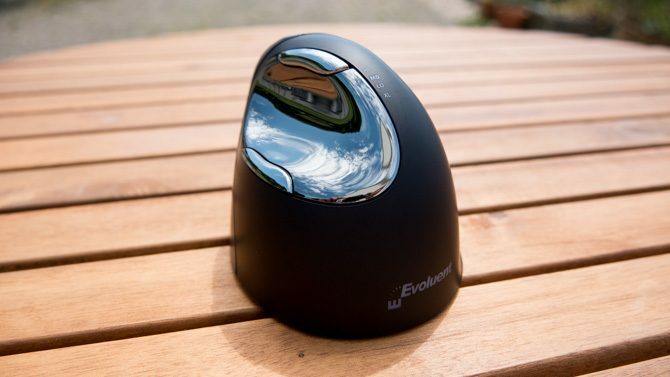 Evoluent Vertical Mouse: Udělejte si zápěstí a kupte si tuto myš evoluent vertikální design myši chrome 670x377