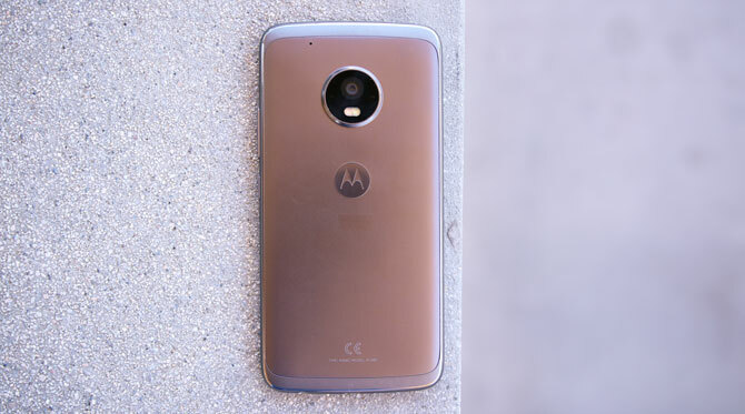 Moto G5 Plus Recenze: Solid Mid-Range Phone moto 2