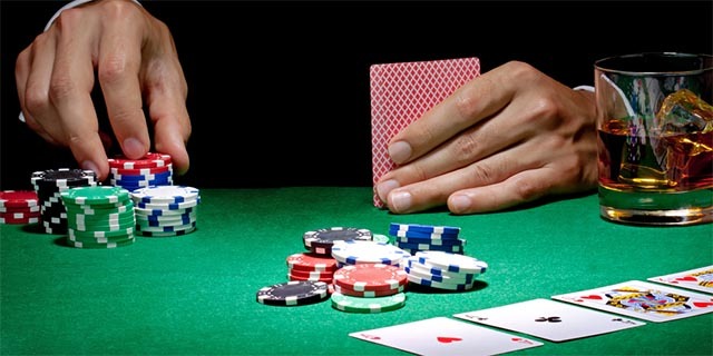 učení-poker-se skutečnými penězi