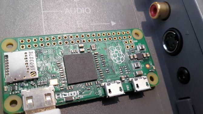 Raspberry Pi Zero lze nainstalovat do televizoru