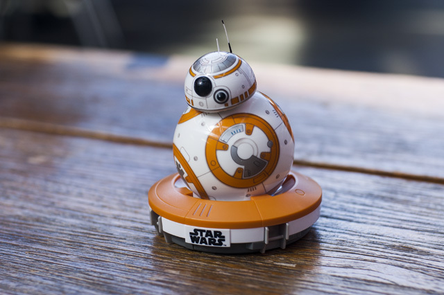 Feline the Force: Sphero Star Wars Recenze BB-8 a prozradí DSC 0051