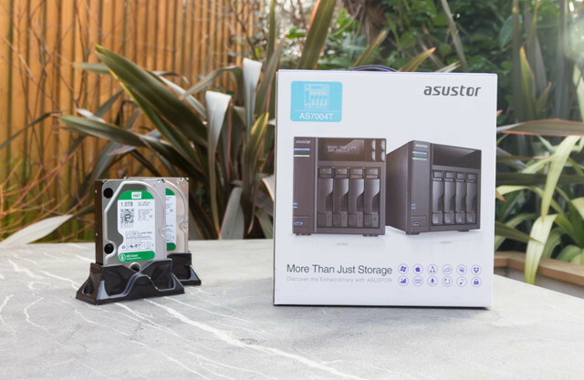 asustor as7004t nas - box a disky