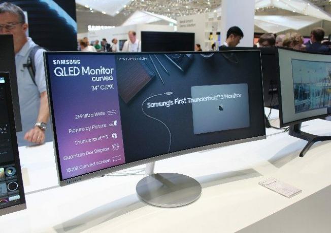 Hraní na IFA 2018: Co je nového a co je horké? Herní monitor Samsung CFG70 zakřivený QLED 001 IFA2018 670x472