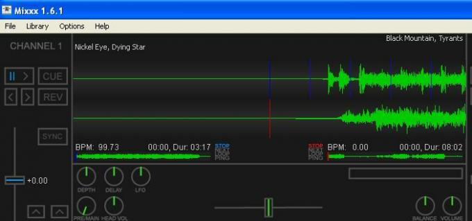 Rock On S bezplatným Mixxx Music Mixing Software twotracks2