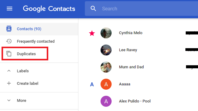 Jak najít a sloučit duplicitní kontakty v Google duplicitní kontakty