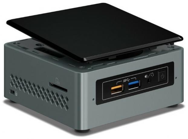 Intel NUC6CAYH je levný mini počítač se spoustou úložného prostoru