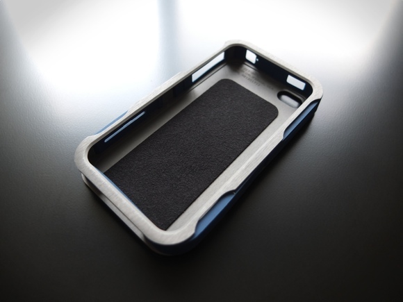 hrana design alfa iphone recenze